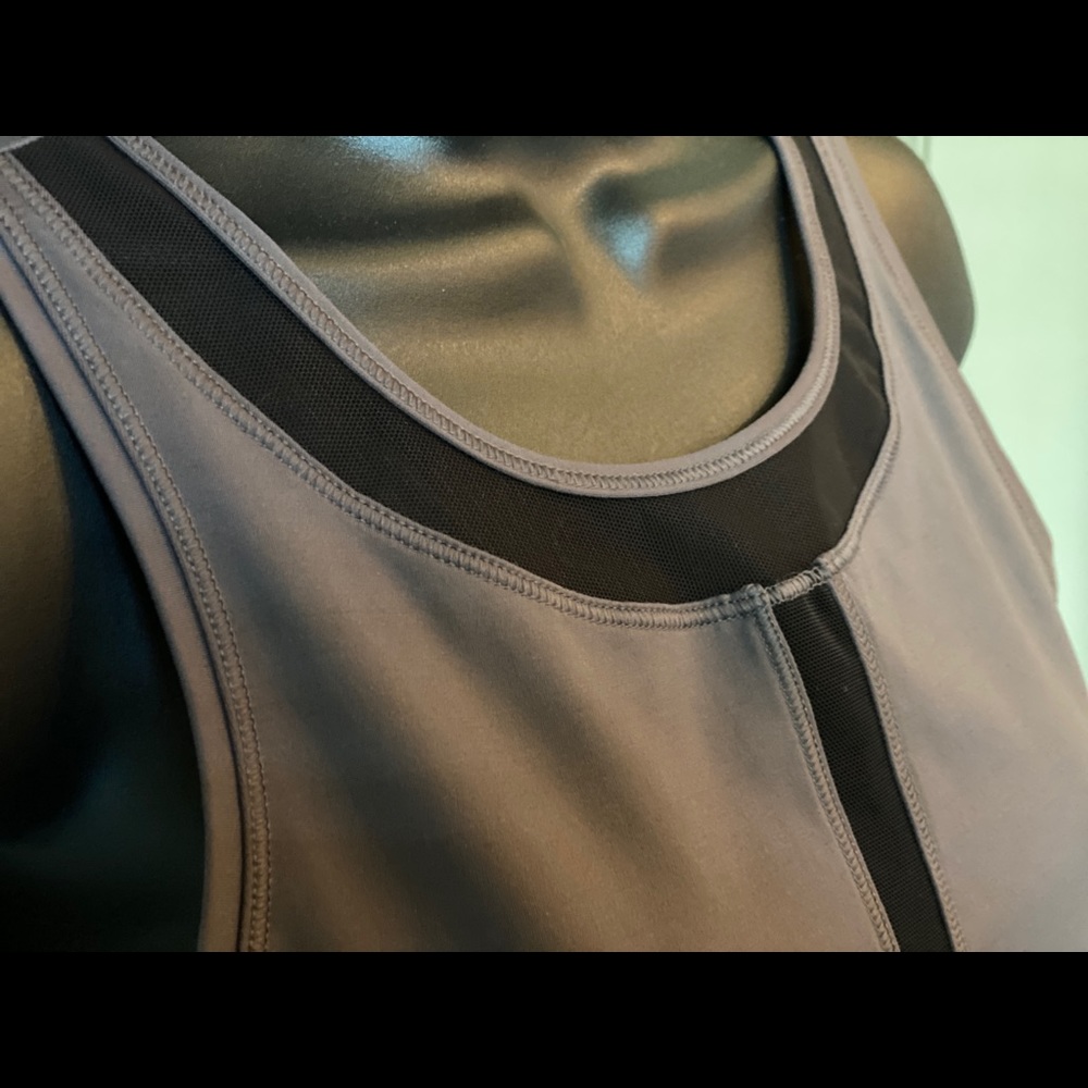 Lululemon top
